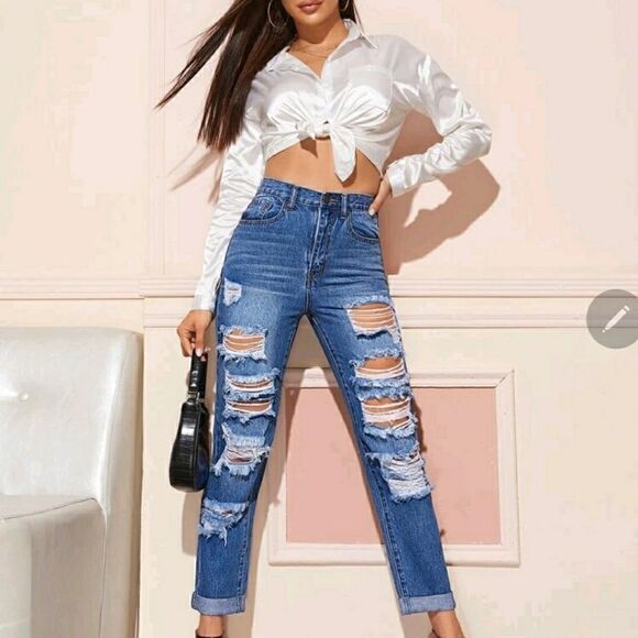 šHPš SlantāPocket RippedĀ Jeans - Picture 5 of 6